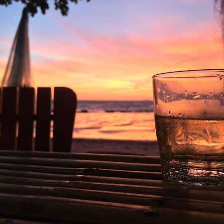 海滩边兰恩木屋 Ko Lanta 外观 照片