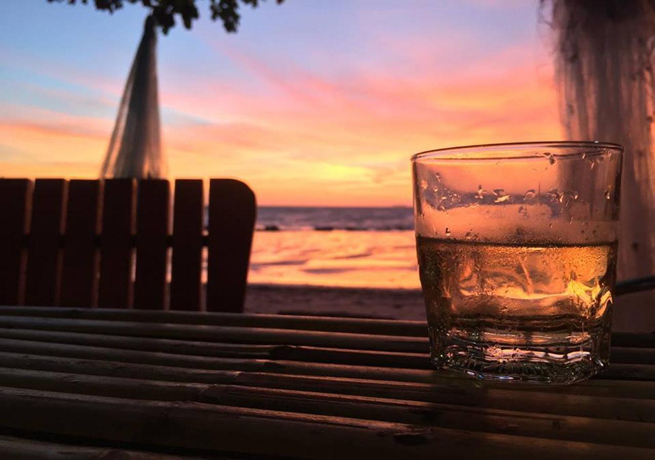 海滩边兰恩木屋 Ko Lanta 外观 照片