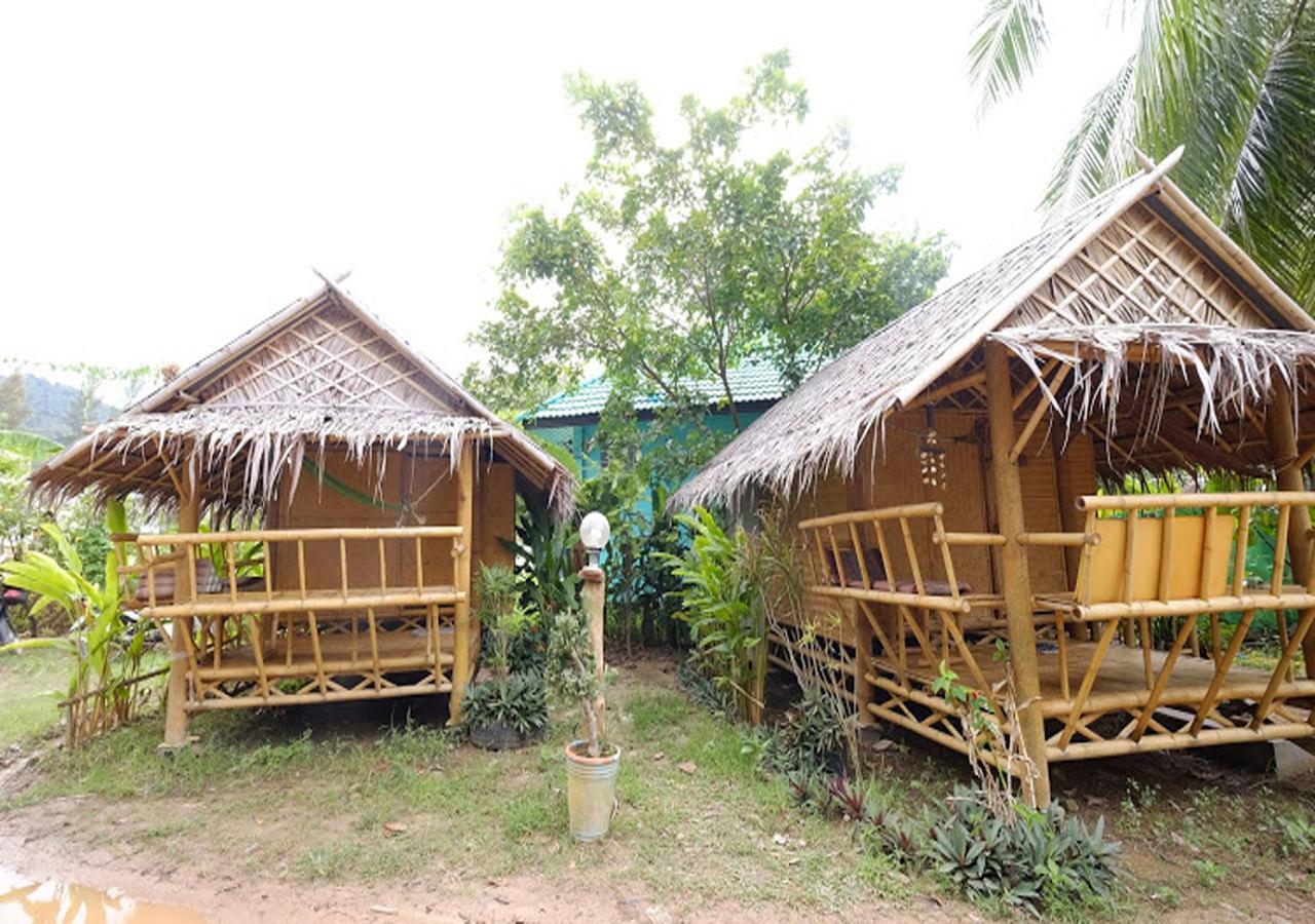 海滩边兰恩木屋 Ko Lanta 外观 照片